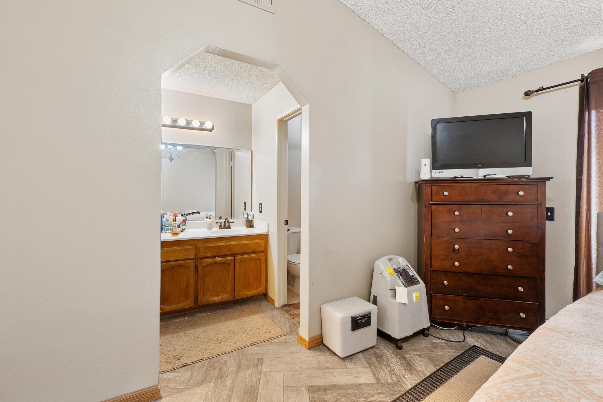 Fontana, California 92336, United States, 3 Bedrooms Bedrooms, ,2 BathroomsBathrooms,Residential,Active,91765