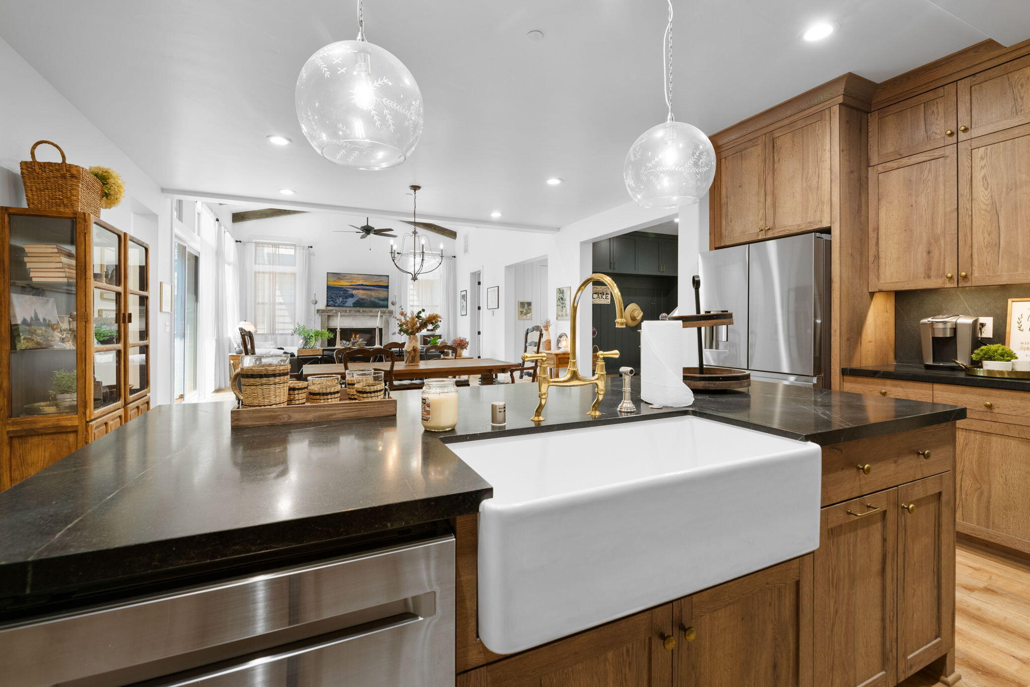 826 Pine Meadow Ct, Big Bear Lake, CA, 92315, USA, 4 Bedrooms Bedrooms, ,4 BathroomsBathrooms,Residential,Active,826 Pine Meadow Ct,219131044