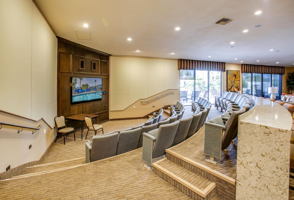 listing image 10995931503053482504