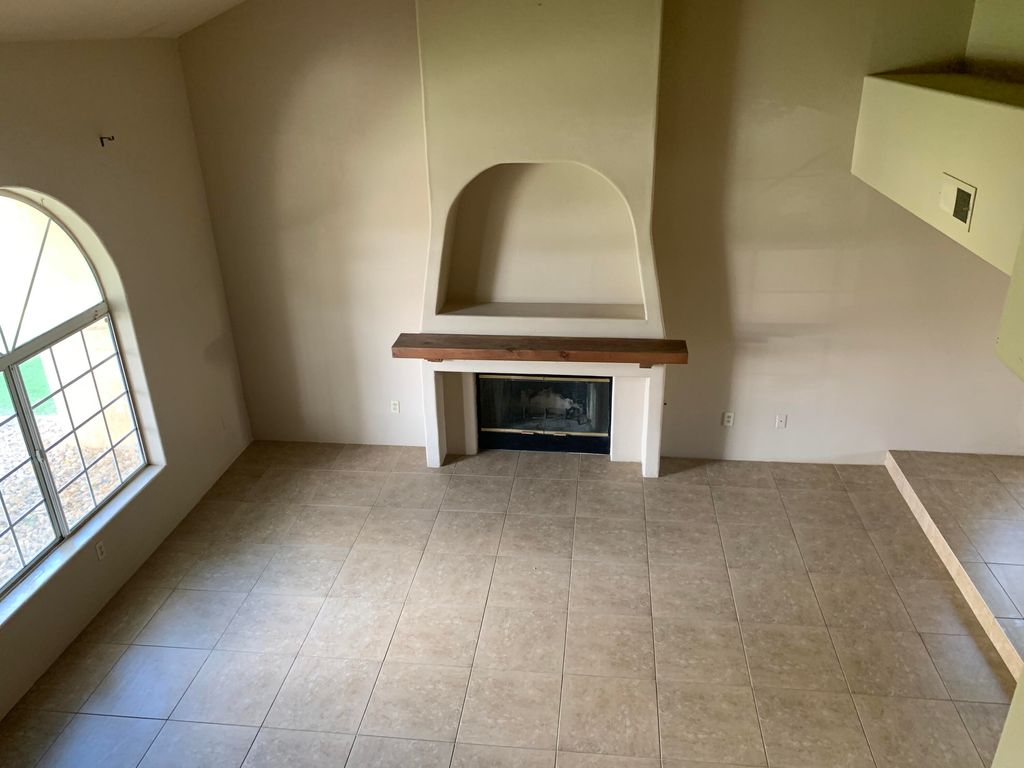 listing image 1099481745464