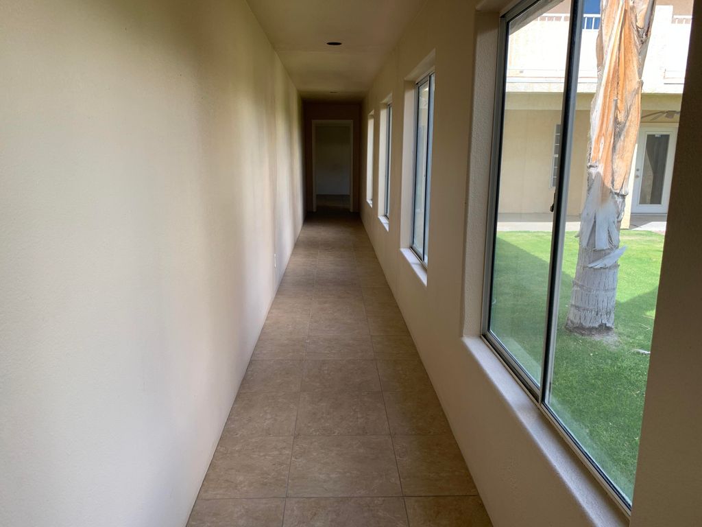 listing image 10992415287171