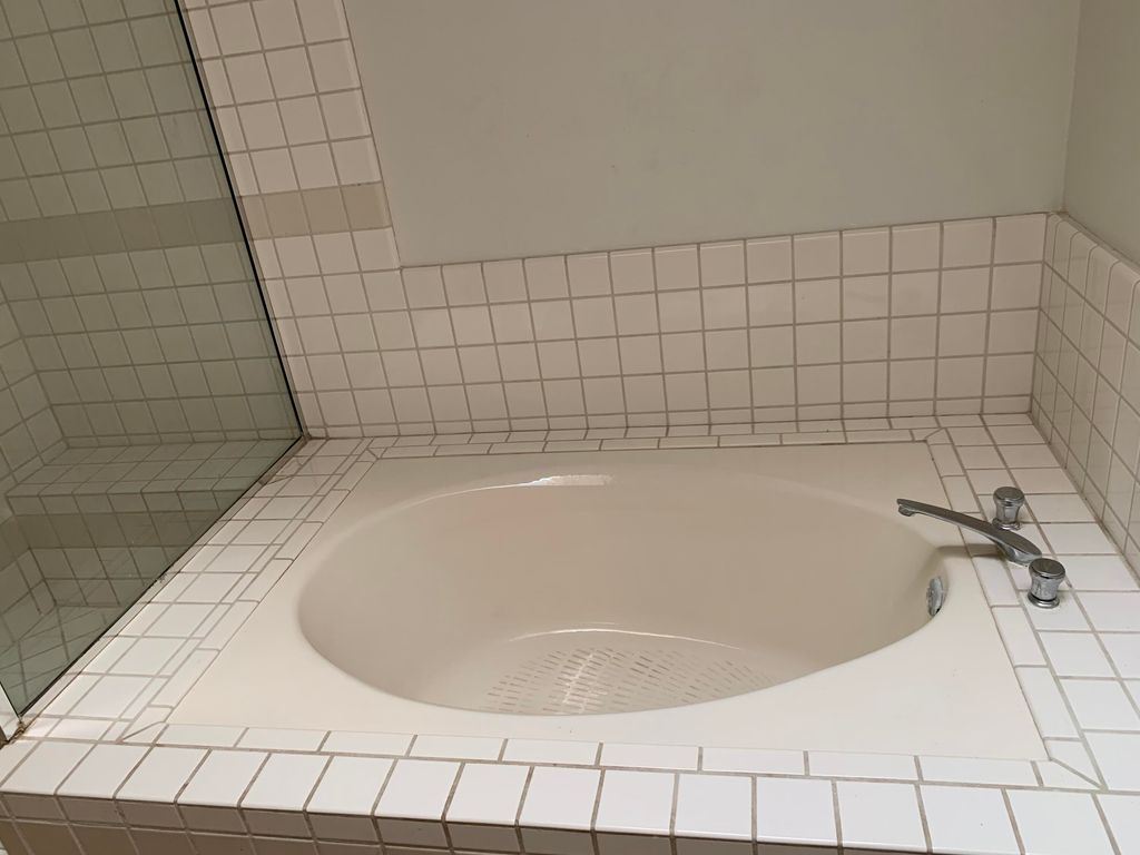 listing image 10993621822877