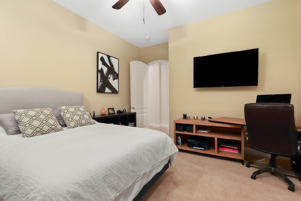 listing image 10995009855173356991