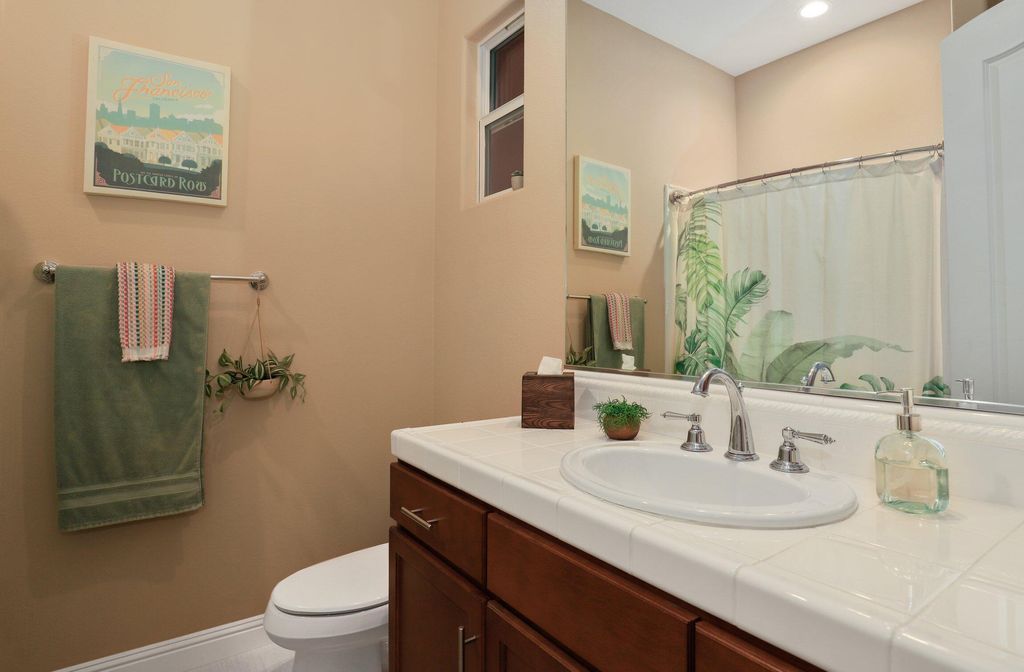 listing image 10999934215048089862