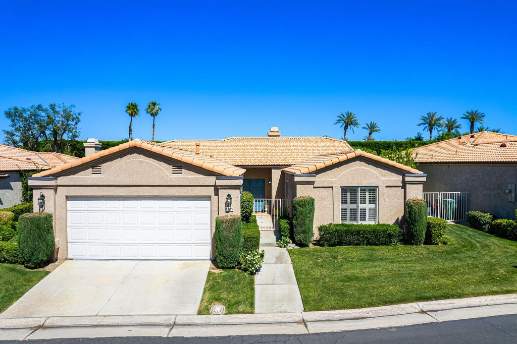 Photo of 48127 Vista Cielo, La Quinta, CA 92253 (MLS # 219147708)