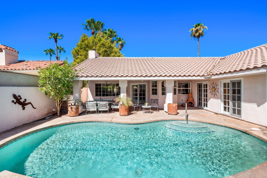 Photo of 54400 Avenida Carranza, La Quinta, CA 92253 (MLS # 219152570)