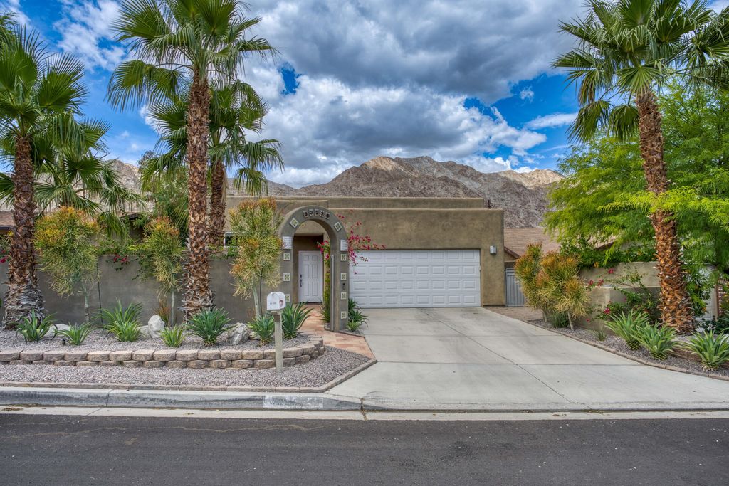 Photo of 53595 Avenida Diaz, La Quinta, CA 92253 (MLS # 219147527)
