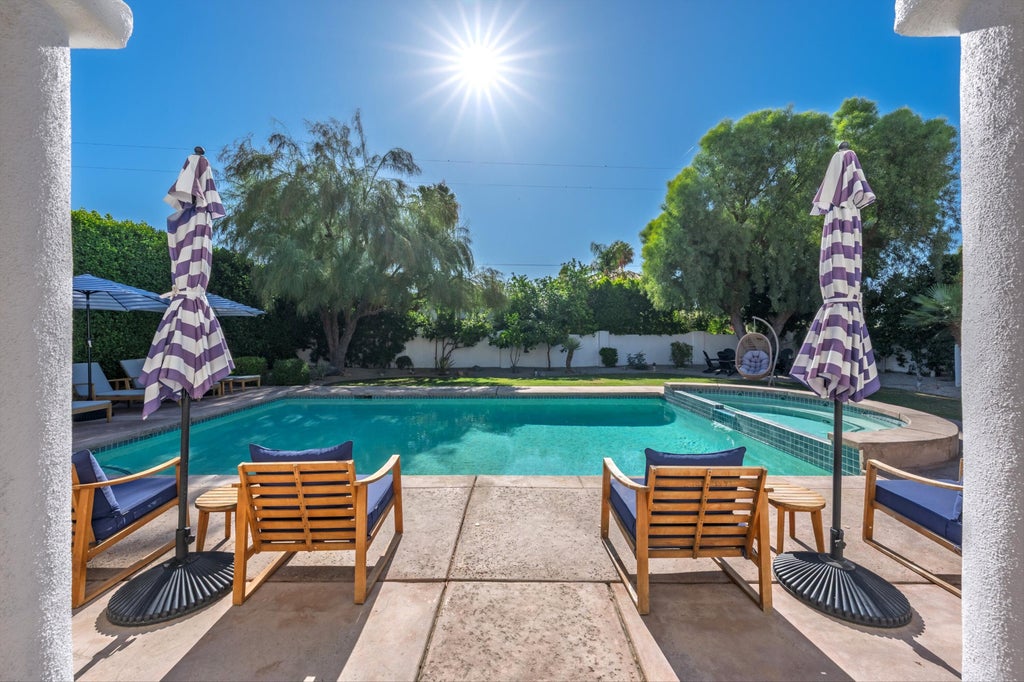 Photo of 50700 Calle Paloma, La Quinta, CA 92253 (MLS # 219148891)
