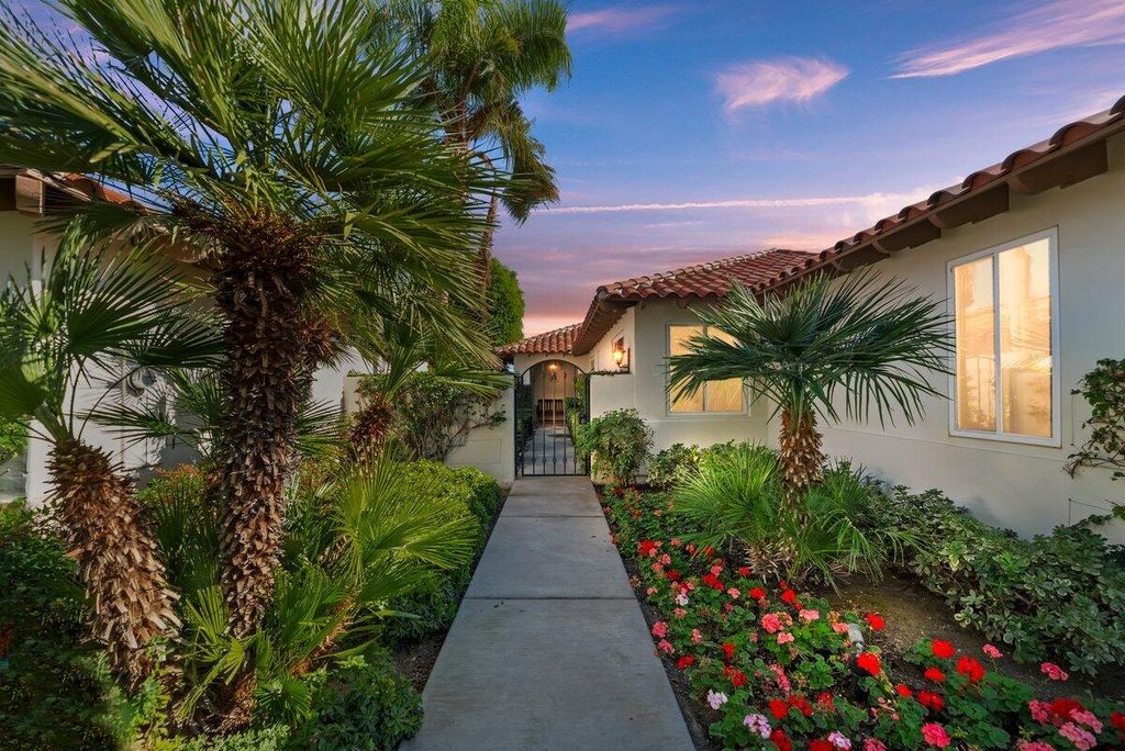 Photo of 48420 Via Solana, La Quinta, CA 92253 (MLS # 219139384)