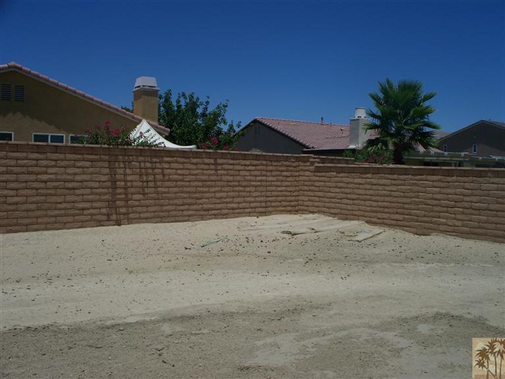 listing image 10999410749459956903