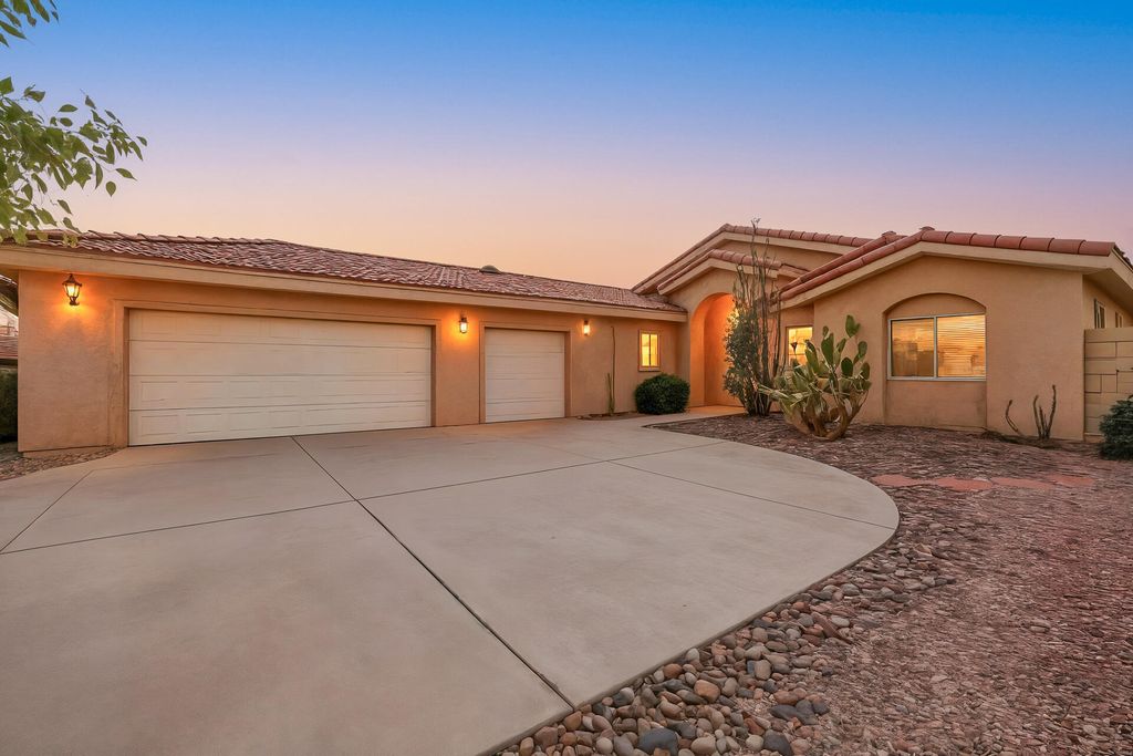 Photo of 79528 Morning Glory Court, La Quinta, CA 92253 (MLS # 219133771)