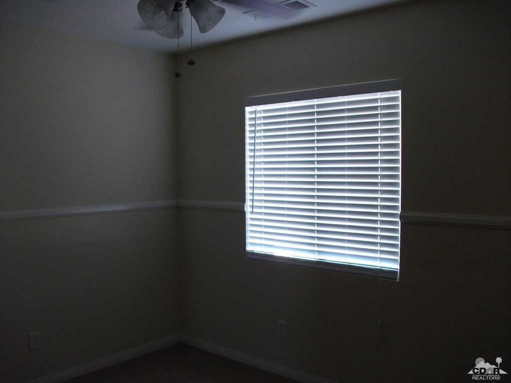 listing image 10997118387442143959