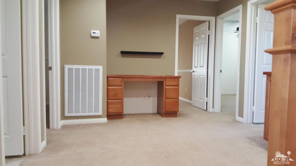 listing image 10995513108654235617