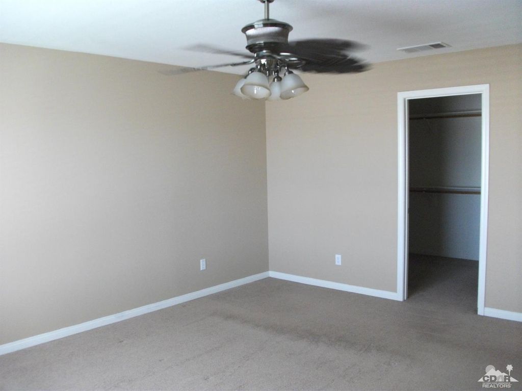listing image 10994963509110970317