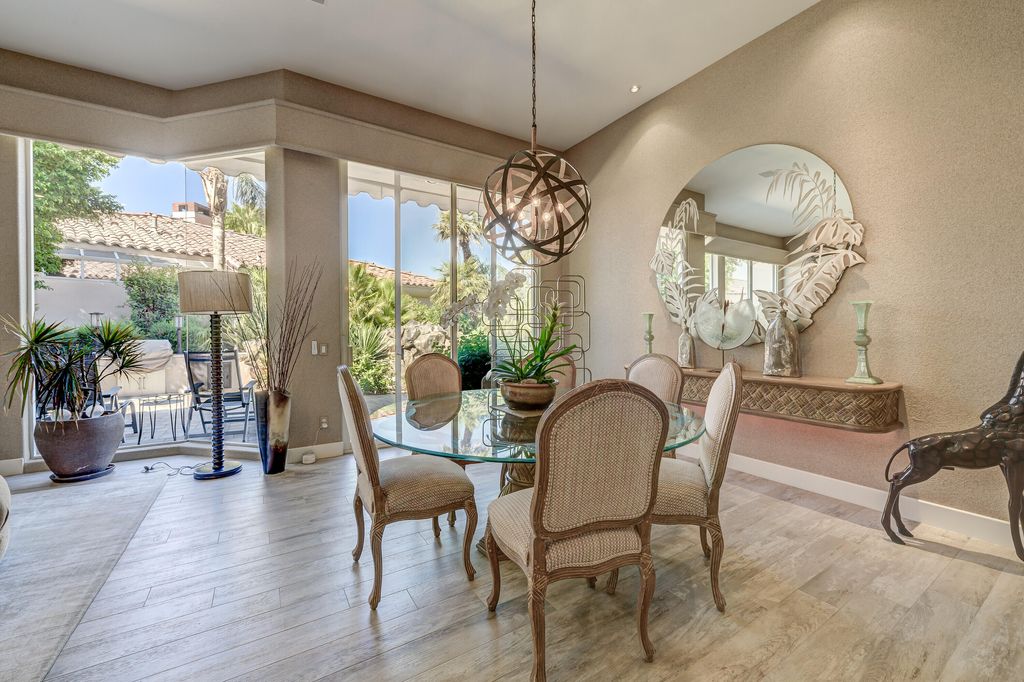 listing image 10993935699704143816