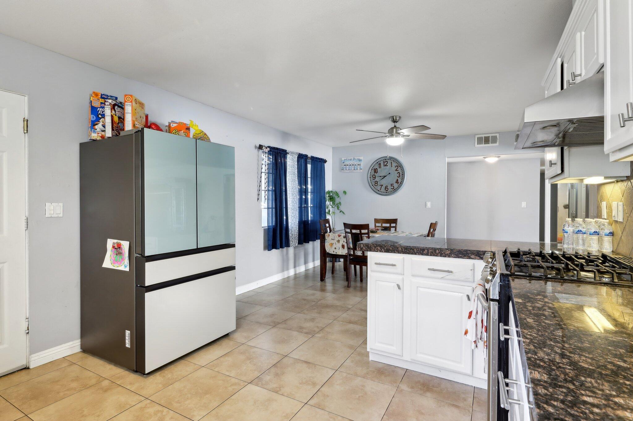 Indio, California 92201, United States, 3 Bedrooms Bedrooms, ,2 BathroomsBathrooms,Residential,Active,33070