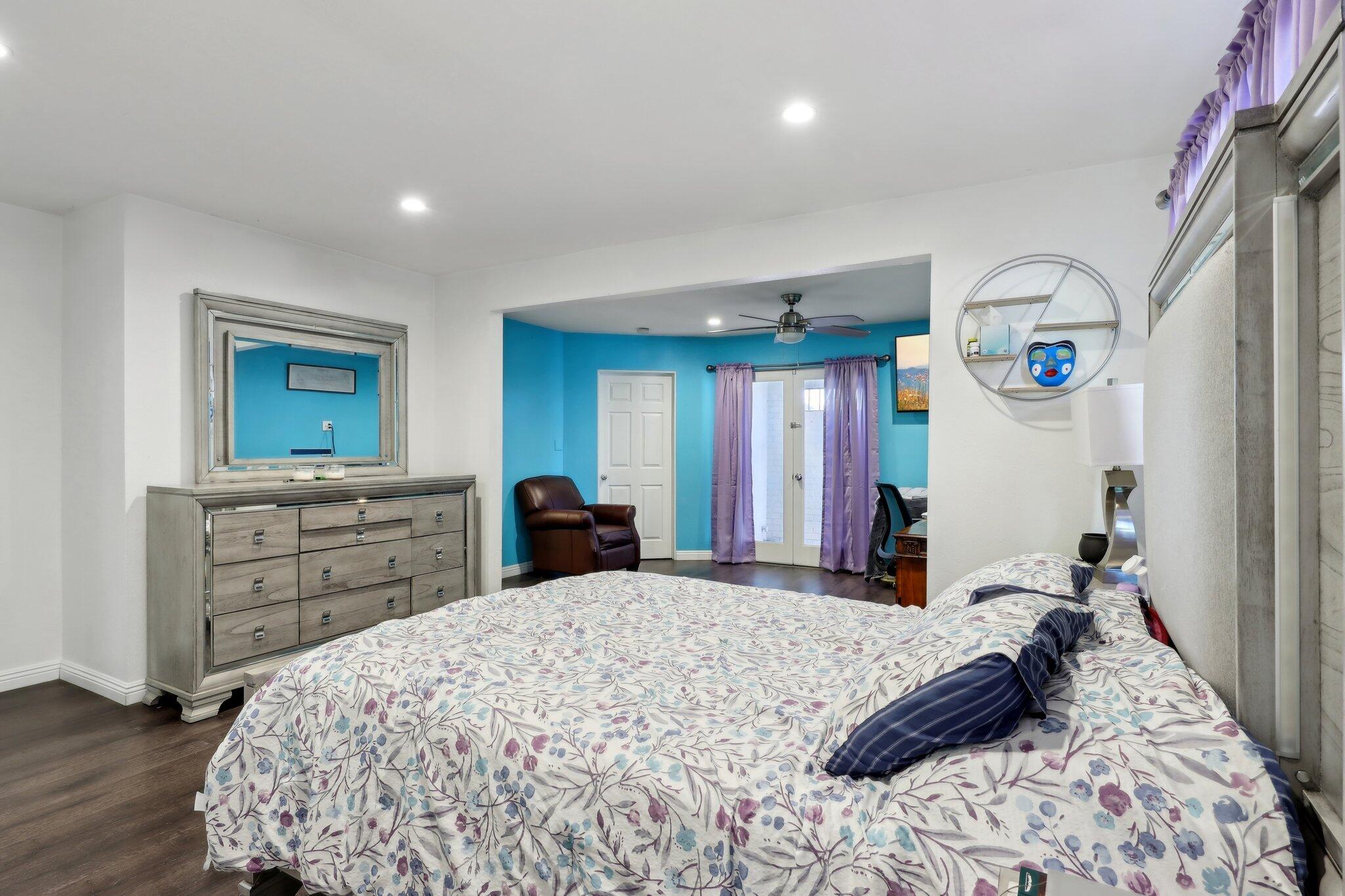 Indio, California 92201, United States, 3 Bedrooms Bedrooms, ,2 BathroomsBathrooms,Residential,Active,33070