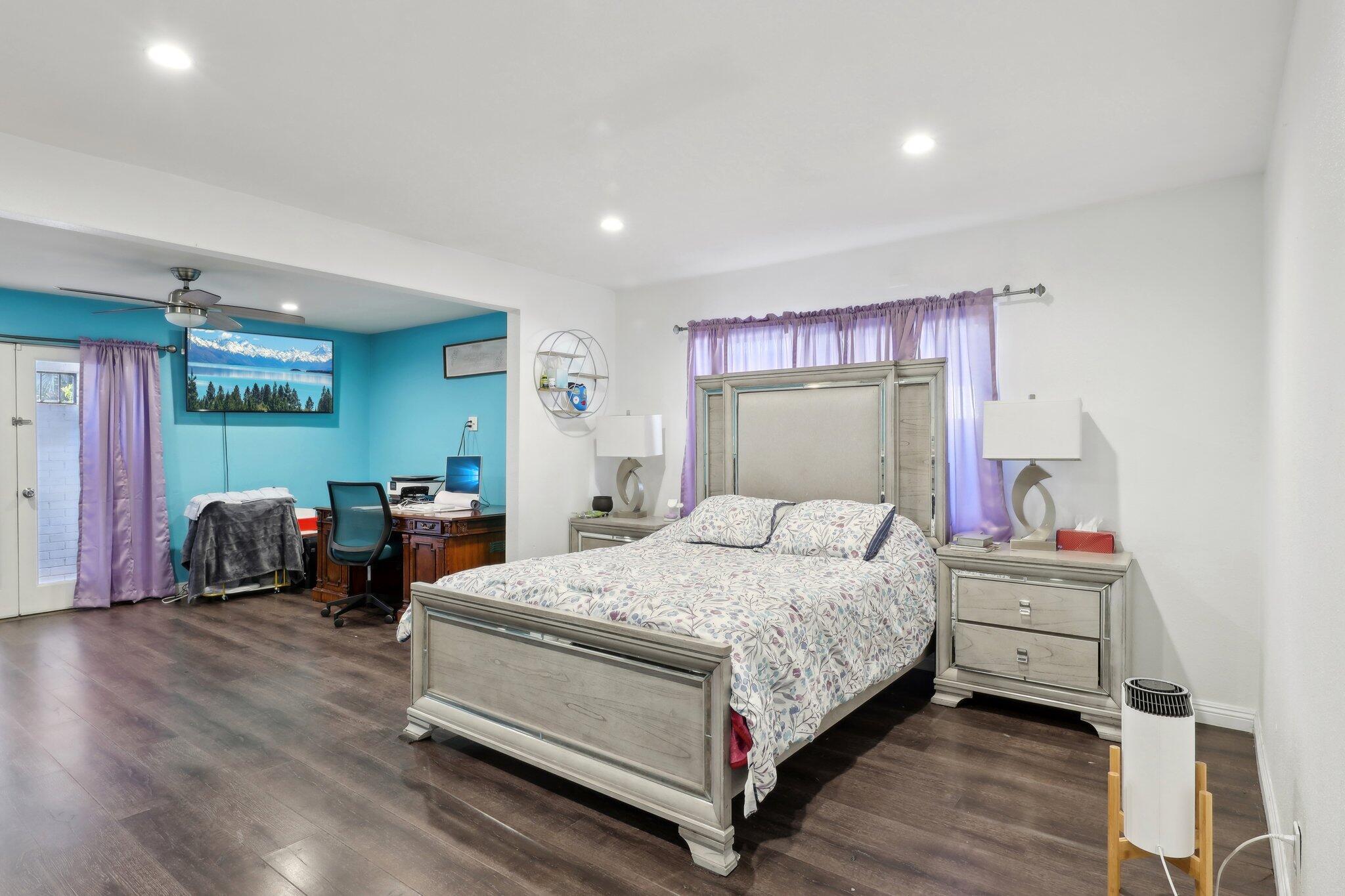 Indio, California 92201, United States, 3 Bedrooms Bedrooms, ,2 BathroomsBathrooms,Residential,Active,33070