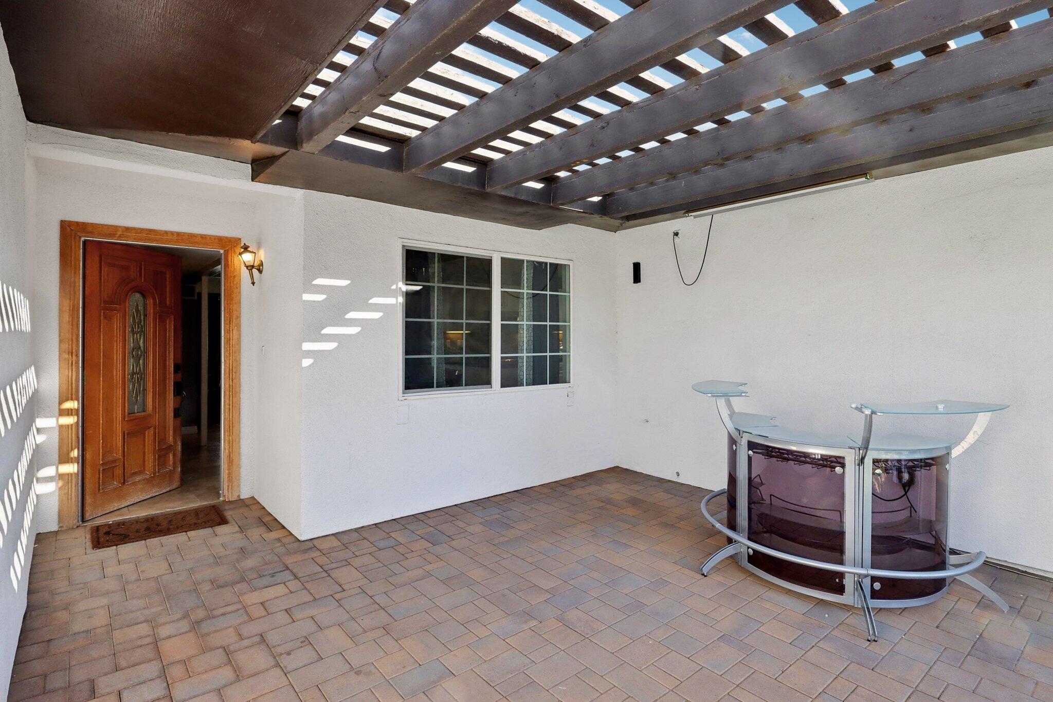 Indio, California 92201, United States, 3 Bedrooms Bedrooms, ,2 BathroomsBathrooms,Residential,Active,33070