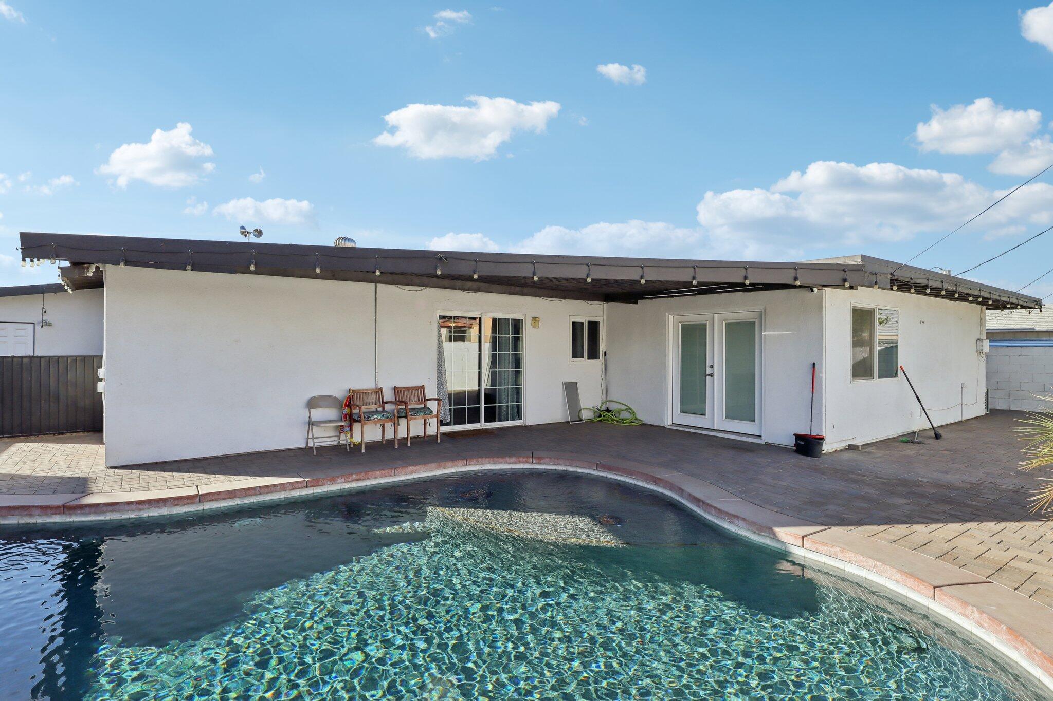 Indio, California 92201, United States, 3 Bedrooms Bedrooms, ,2 BathroomsBathrooms,Residential,Active,33070