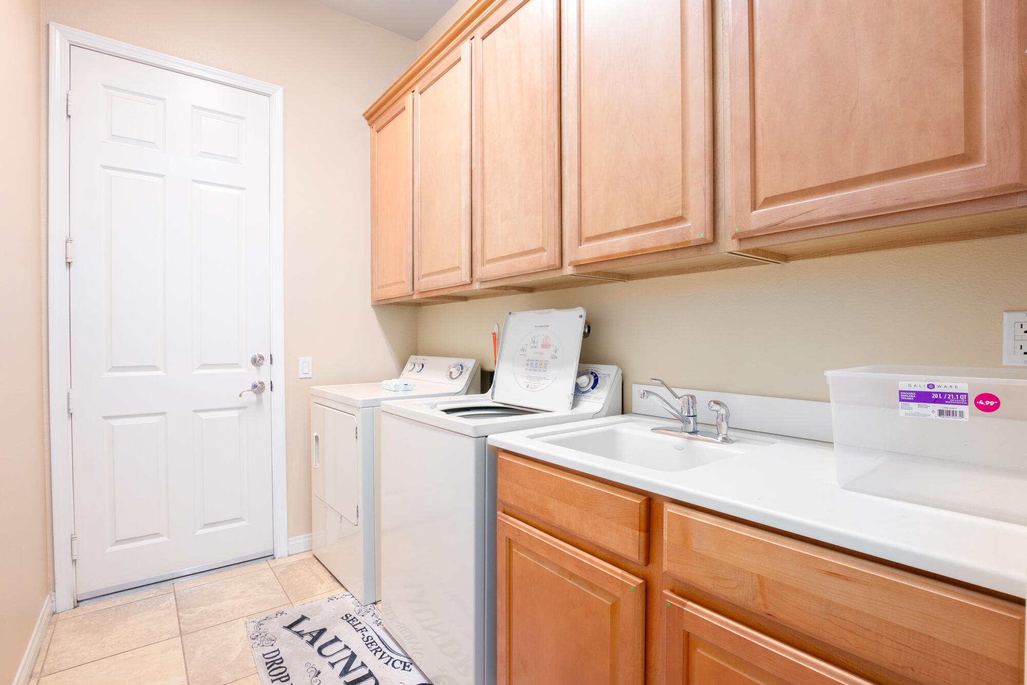 Indio, California 92203, United States, 2 Bedrooms Bedrooms, ,2 BathroomsBathrooms,Residential,Active,26747