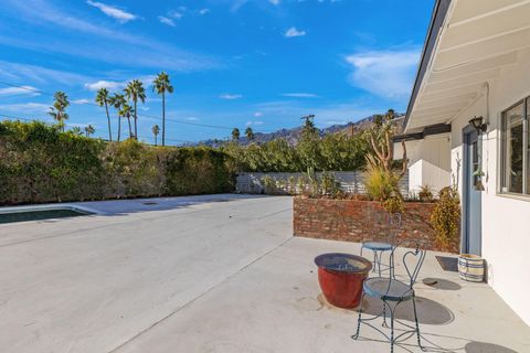 Single Family Residence in Palm Springs CA 1943 Andreas Road 3.jpg