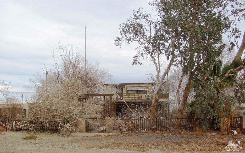 listing image 10997333779002998919
