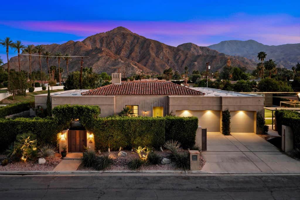 Photo of 78745 Avenue La Jarita, La Quinta, CA 92253 (MLS # 219148971)