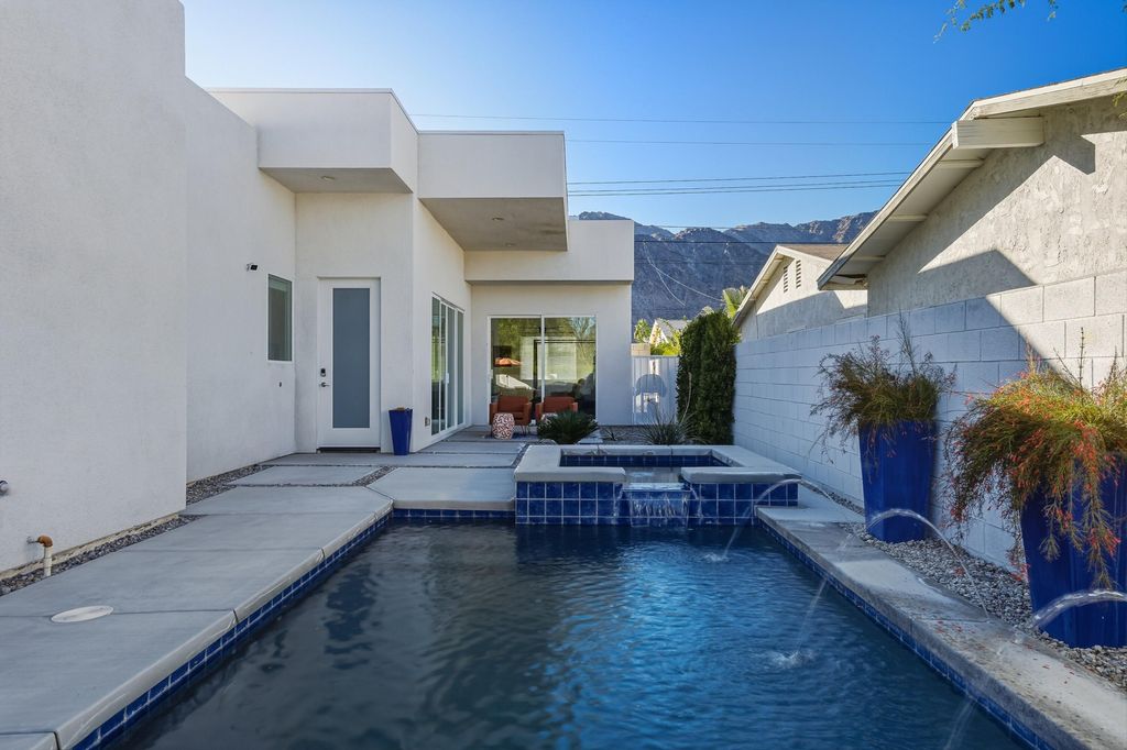 Photo of 52085 Avenida Herrera, La Quinta, CA 92253 (MLS # 219139930)