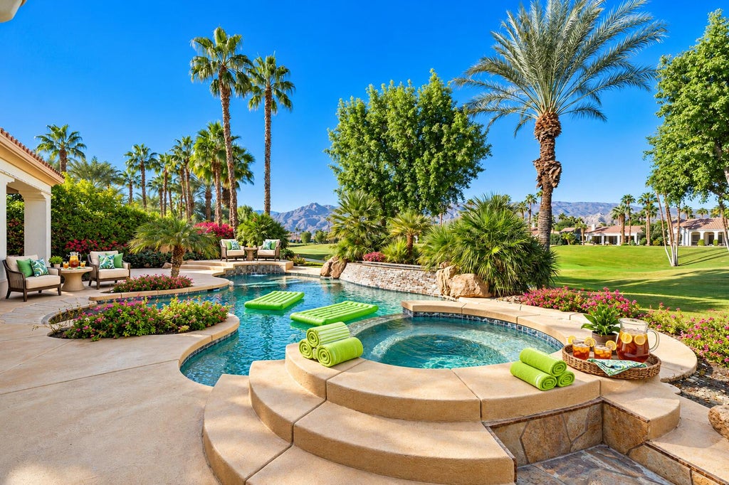 Photo of 56475 Legends Circle, La Quinta, CA 92253 (MLS # 219154942)