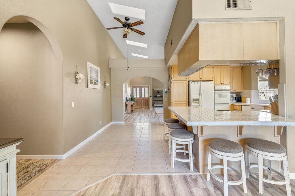 listing image 10992662761473