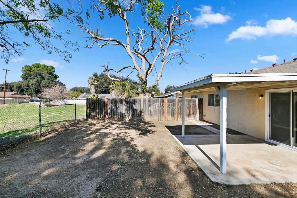 listing image 10994261556022133789