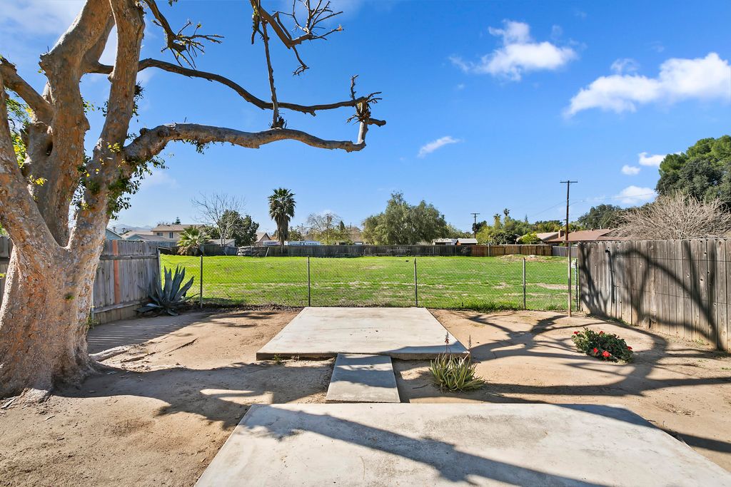 listing image 10998440850679191764