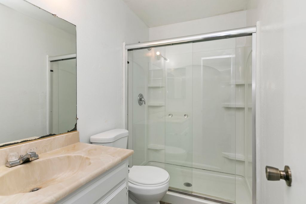 listing image 10992232031225037316