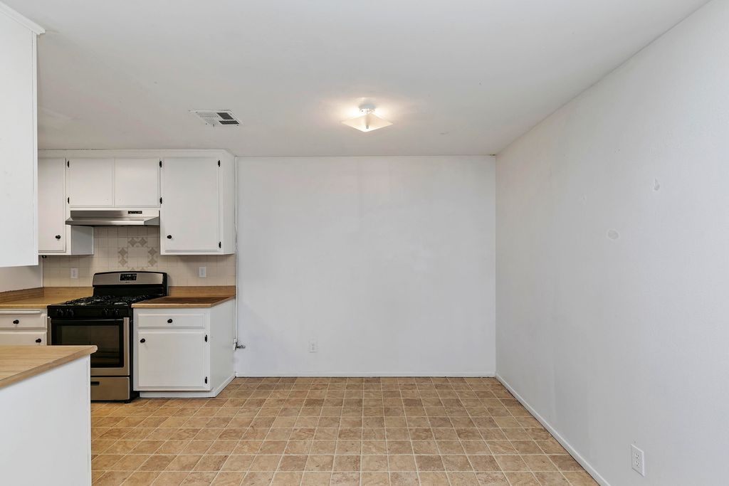 listing image 10994847551265100192