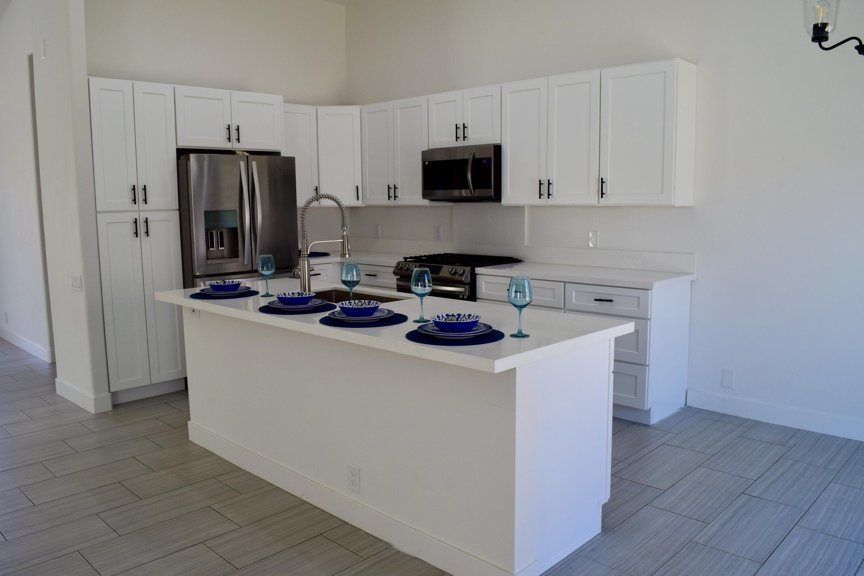 Thousand Palms, California 92276, United States, 4 Bedrooms Bedrooms, ,2 BathroomsBathrooms,Residential,Active,221168