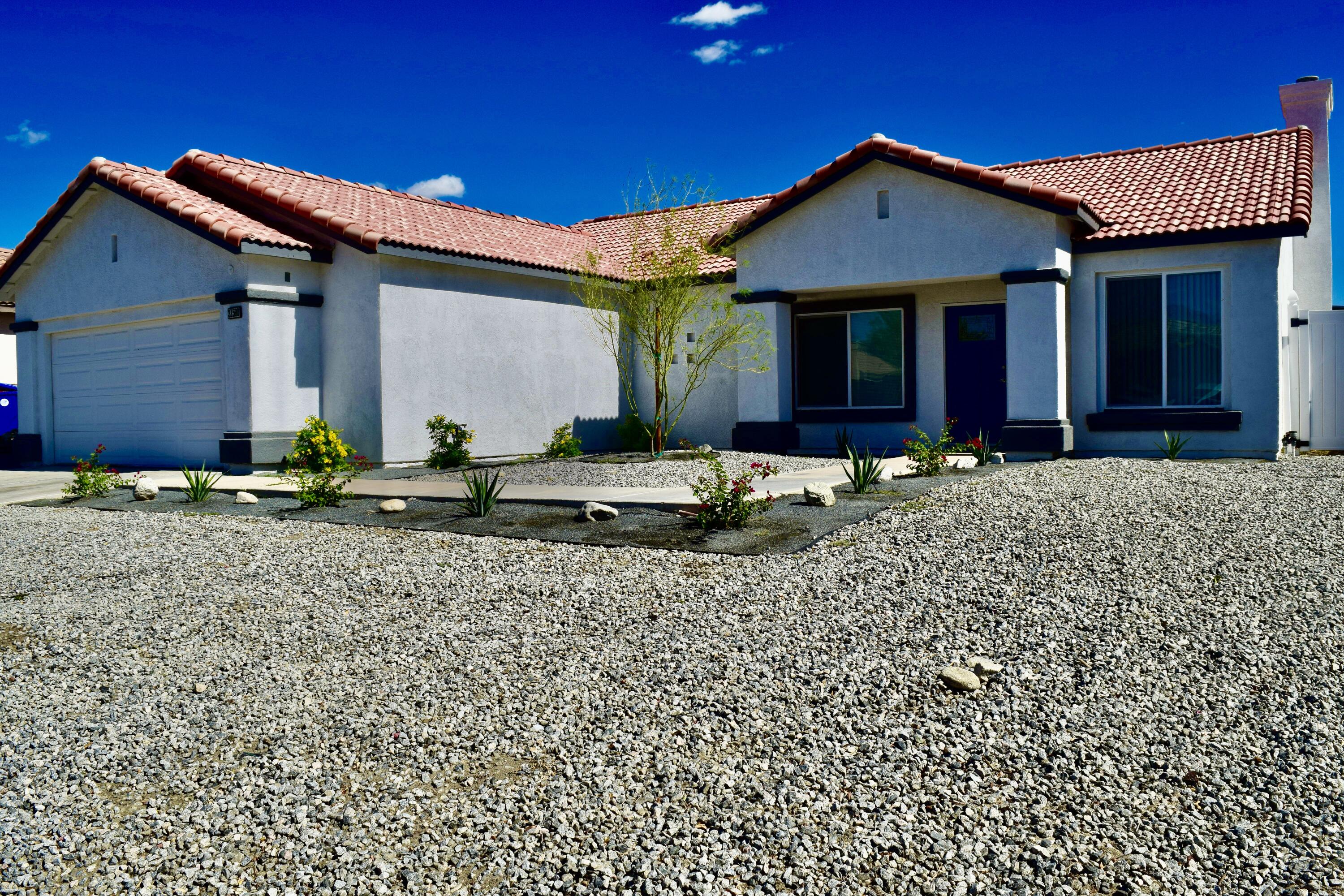 Thousand Palms, California 92276, United States, 4 Bedrooms Bedrooms, ,2 BathroomsBathrooms,Residential,Active,221168