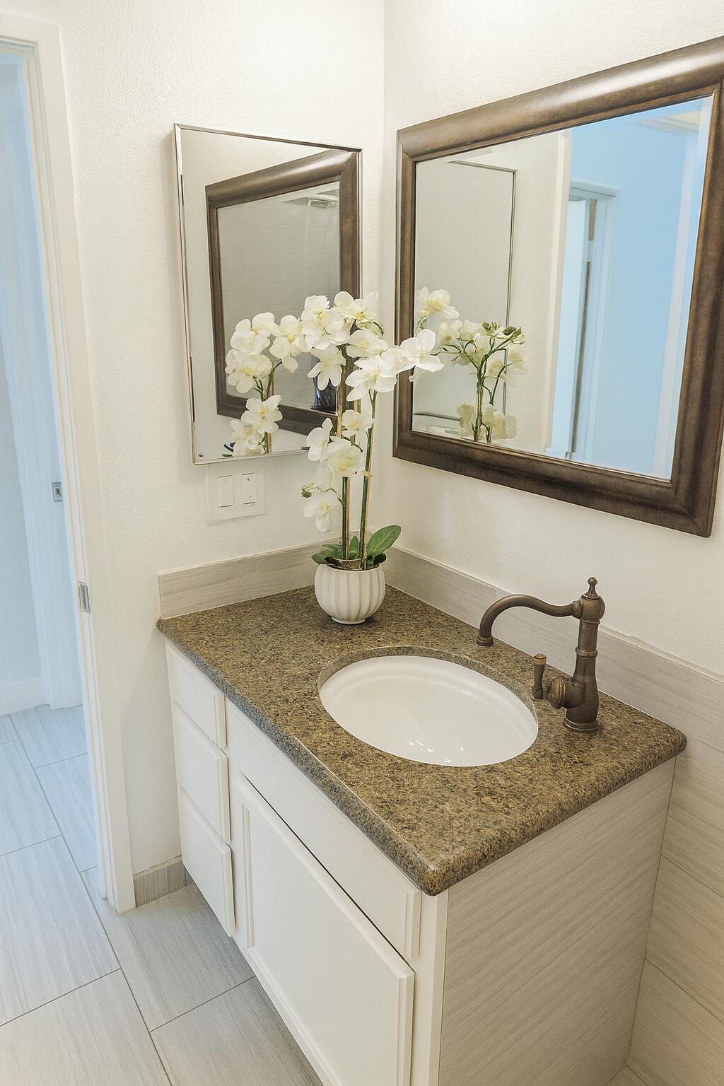 Thousand Palms, California 92276, United States, 4 Bedrooms Bedrooms, ,2 BathroomsBathrooms,Residential,Active,221168