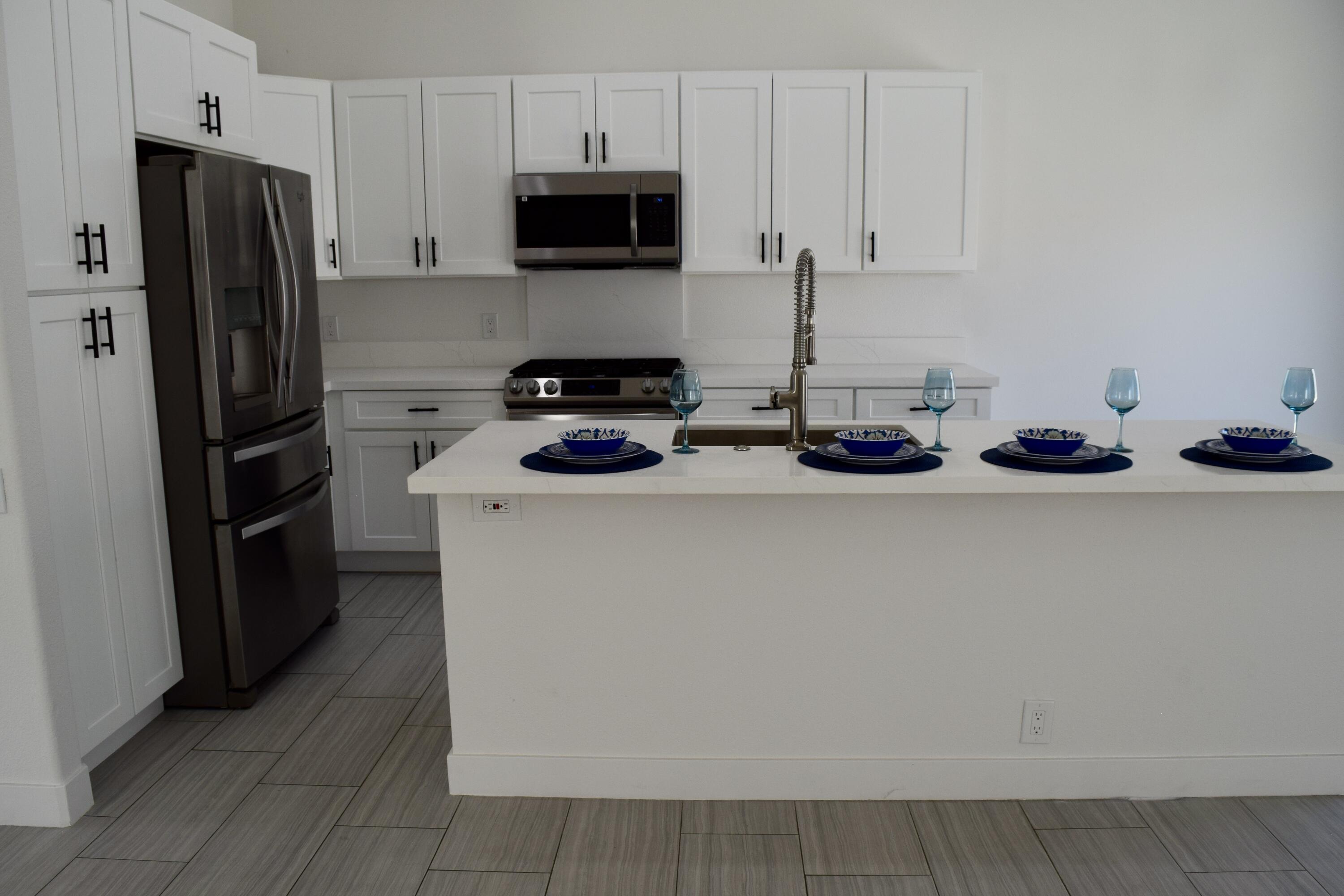 Thousand Palms, California 92276, United States, 4 Bedrooms Bedrooms, ,2 BathroomsBathrooms,Residential,Active,221168