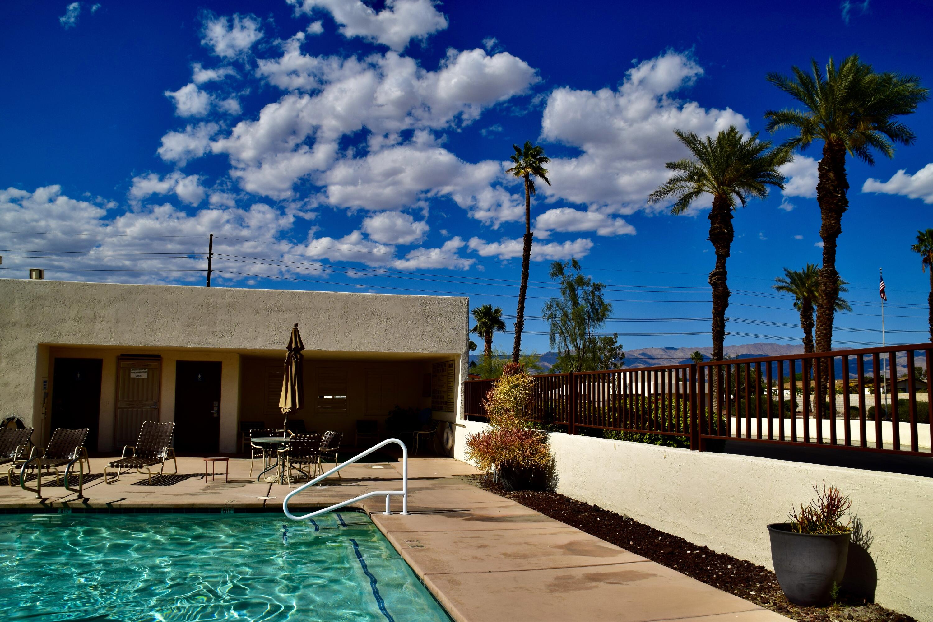 Indio, California 92201, United States, 2 Bedrooms Bedrooms, ,2 BathroomsBathrooms,Residential,Pending,128592