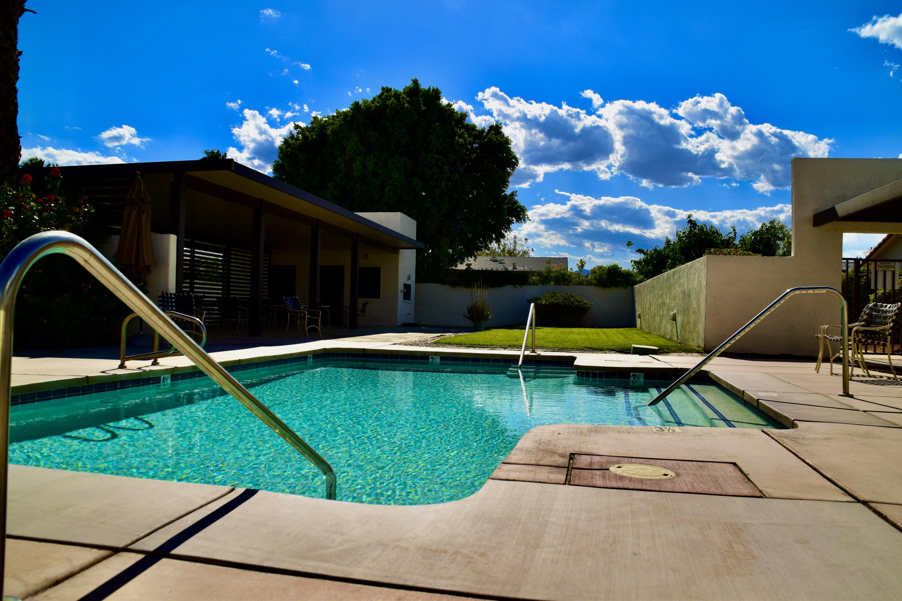 Indio, California 92201, United States, 2 Bedrooms Bedrooms, ,2 BathroomsBathrooms,Residential,Pending,128592