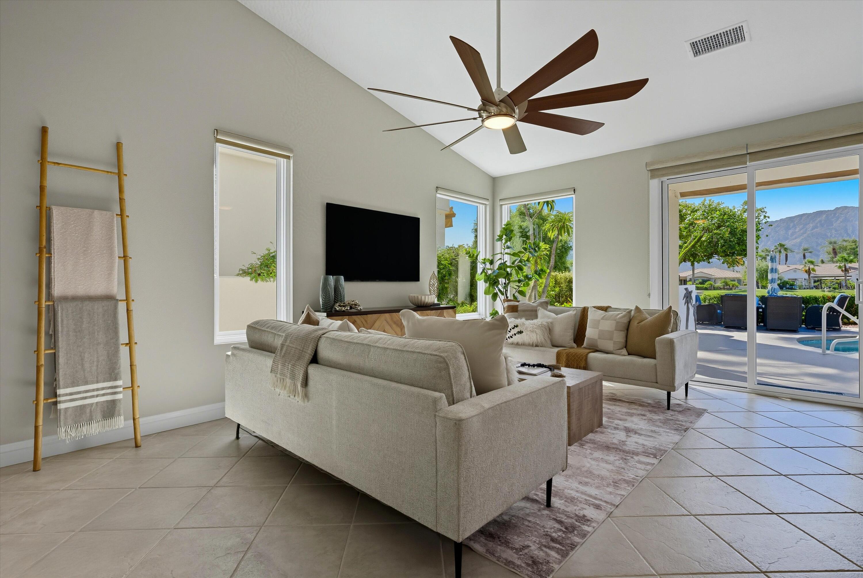 La Quinta, California 92253, United States, 4 Bedrooms Bedrooms, ,3 BathroomsBathrooms,Residential,Active,218484