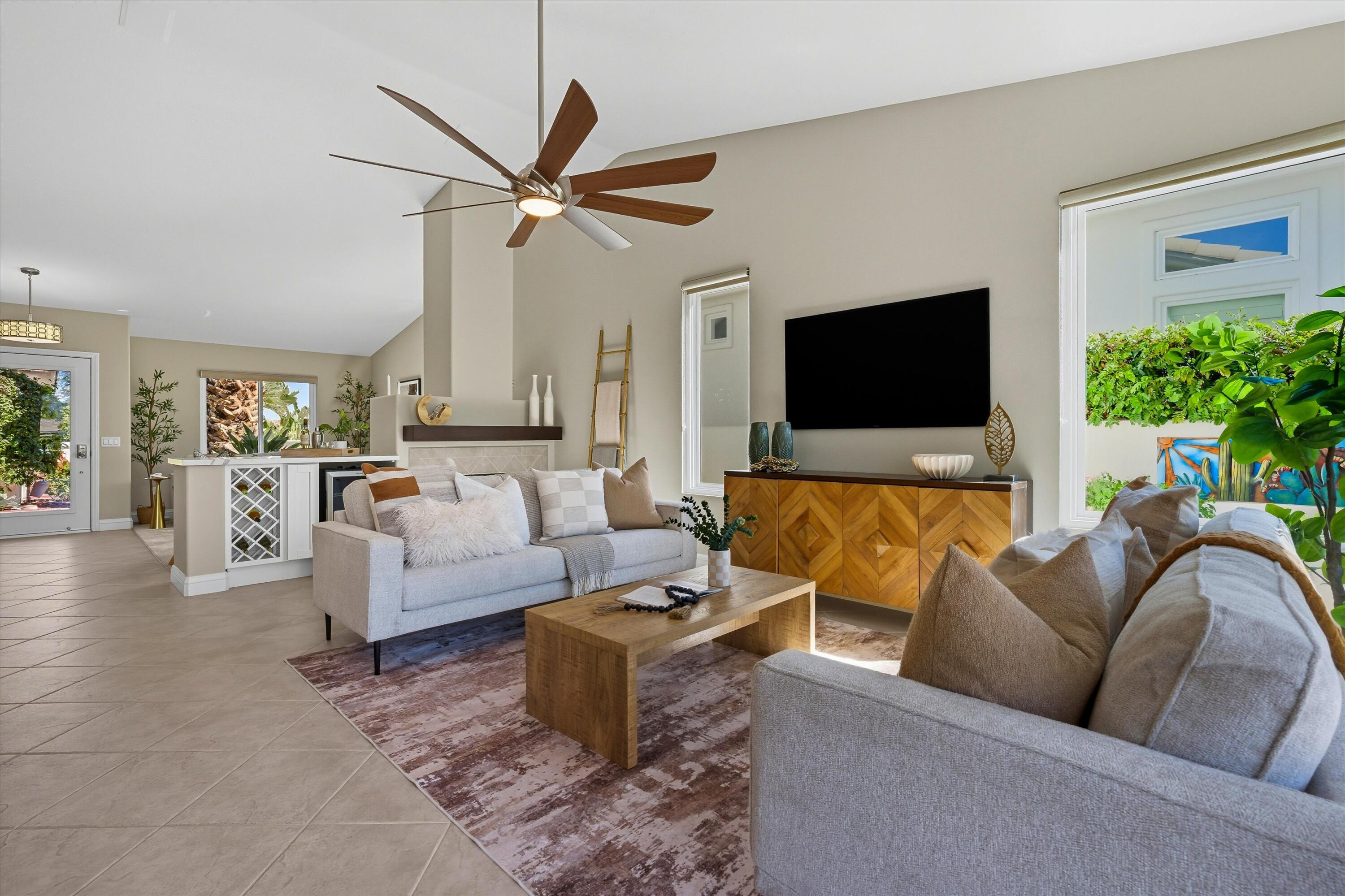 La Quinta, California 92253, United States, 4 Bedrooms Bedrooms, ,3 BathroomsBathrooms,Residential,Active,218484