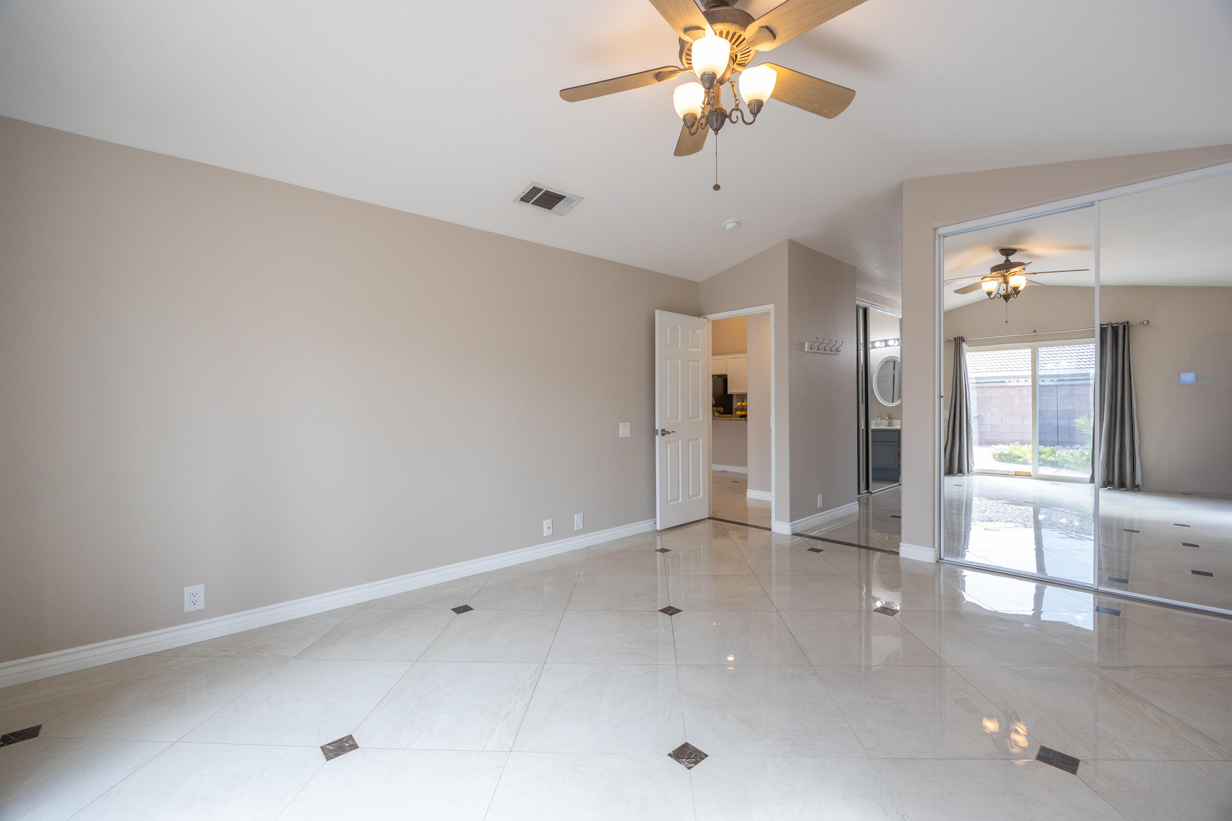 La Quinta, California 92253, United States, 3 Bedrooms Bedrooms, ,2 BathroomsBathrooms,Residential,Active,89876