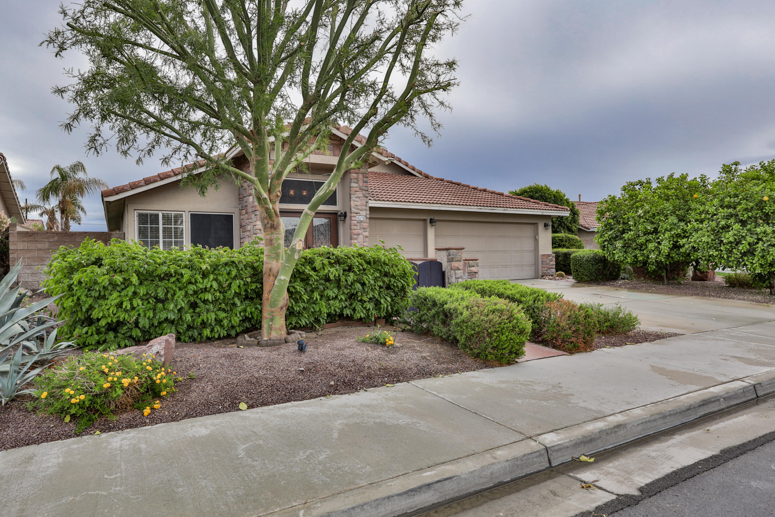 La Quinta, California 92253, United States, 3 Bedrooms Bedrooms, ,2 BathroomsBathrooms,Residential,Active,89876