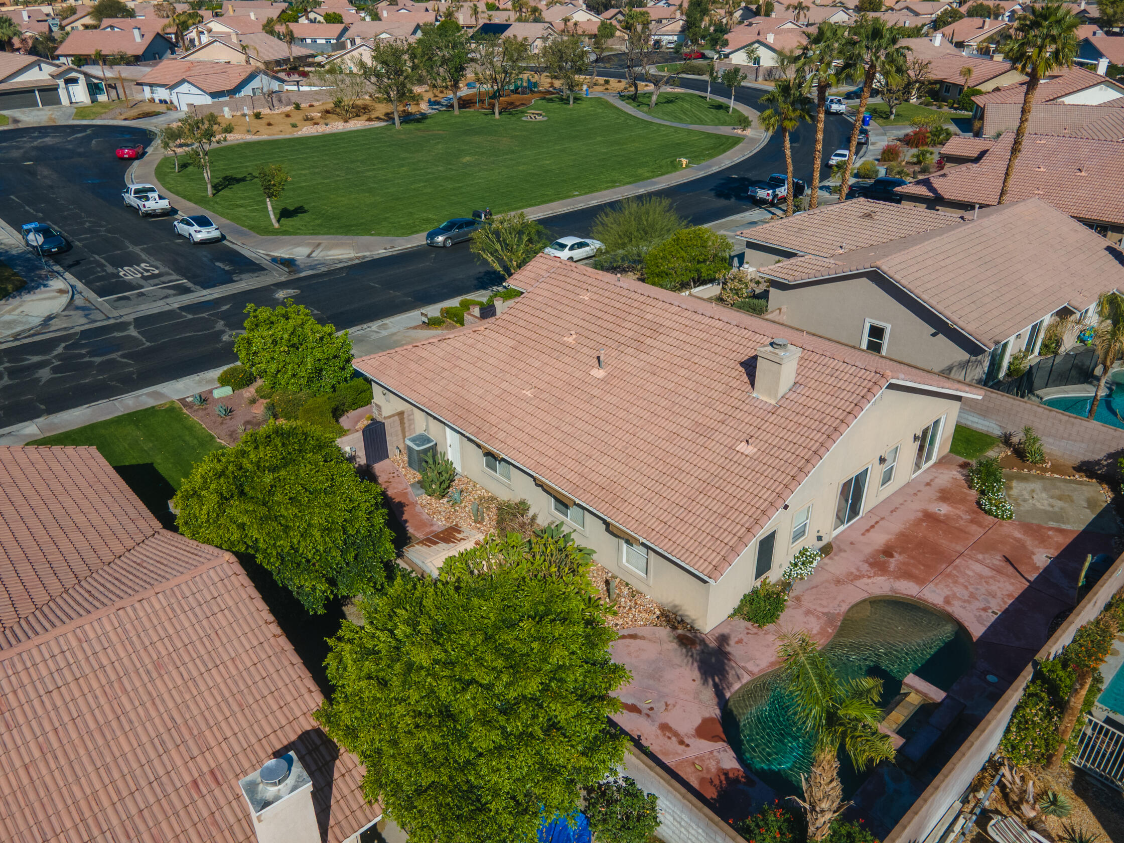 La Quinta, California 92253, United States, 3 Bedrooms Bedrooms, ,2 BathroomsBathrooms,Residential,Active,89876