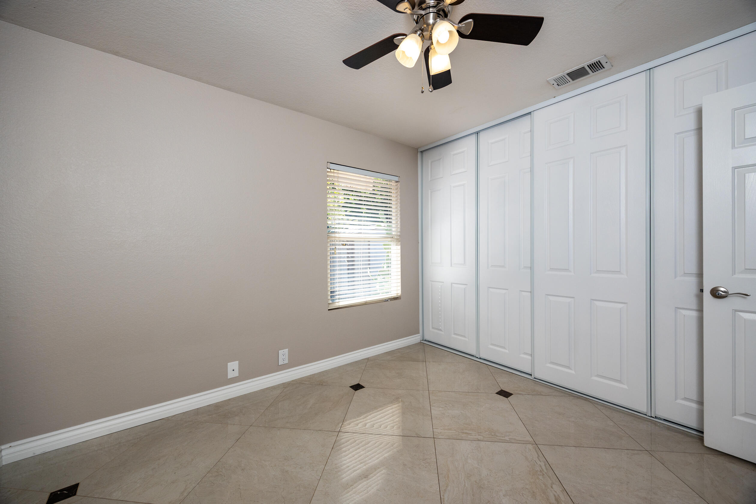 La Quinta, California 92253, United States, 3 Bedrooms Bedrooms, ,2 BathroomsBathrooms,Residential,Active,89876