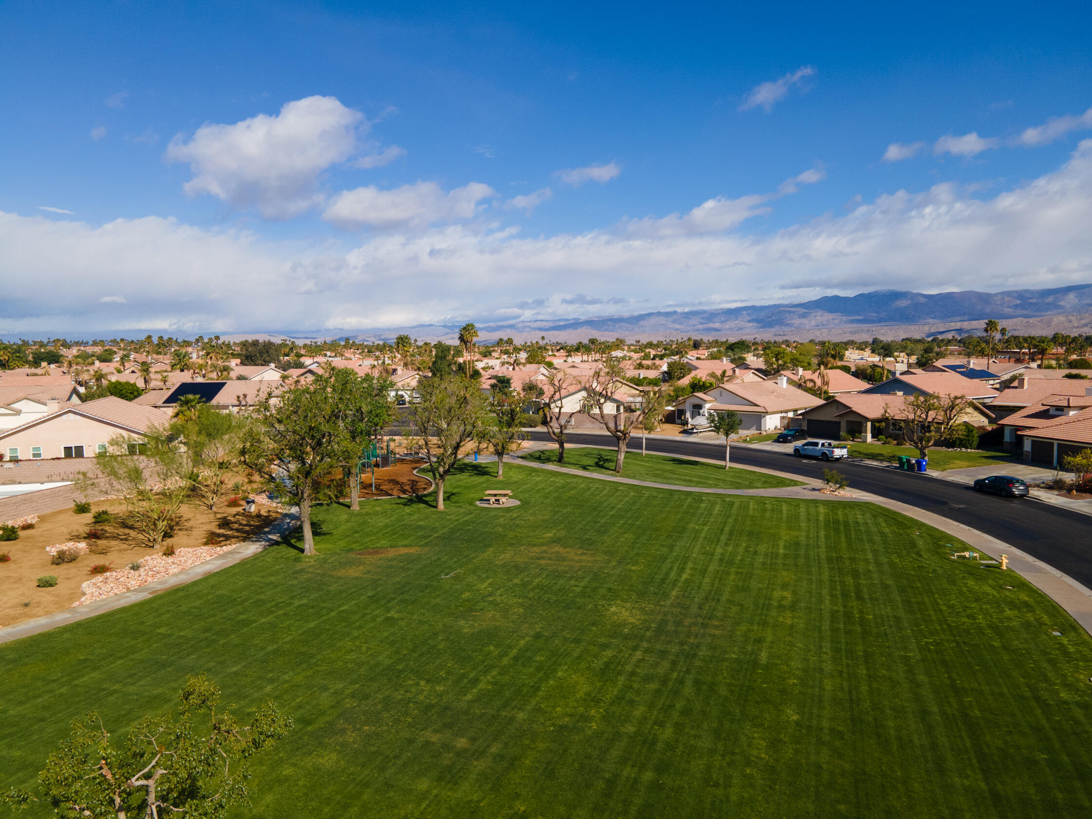 La Quinta, California 92253, United States, 3 Bedrooms Bedrooms, ,2 BathroomsBathrooms,Residential,Active,89876