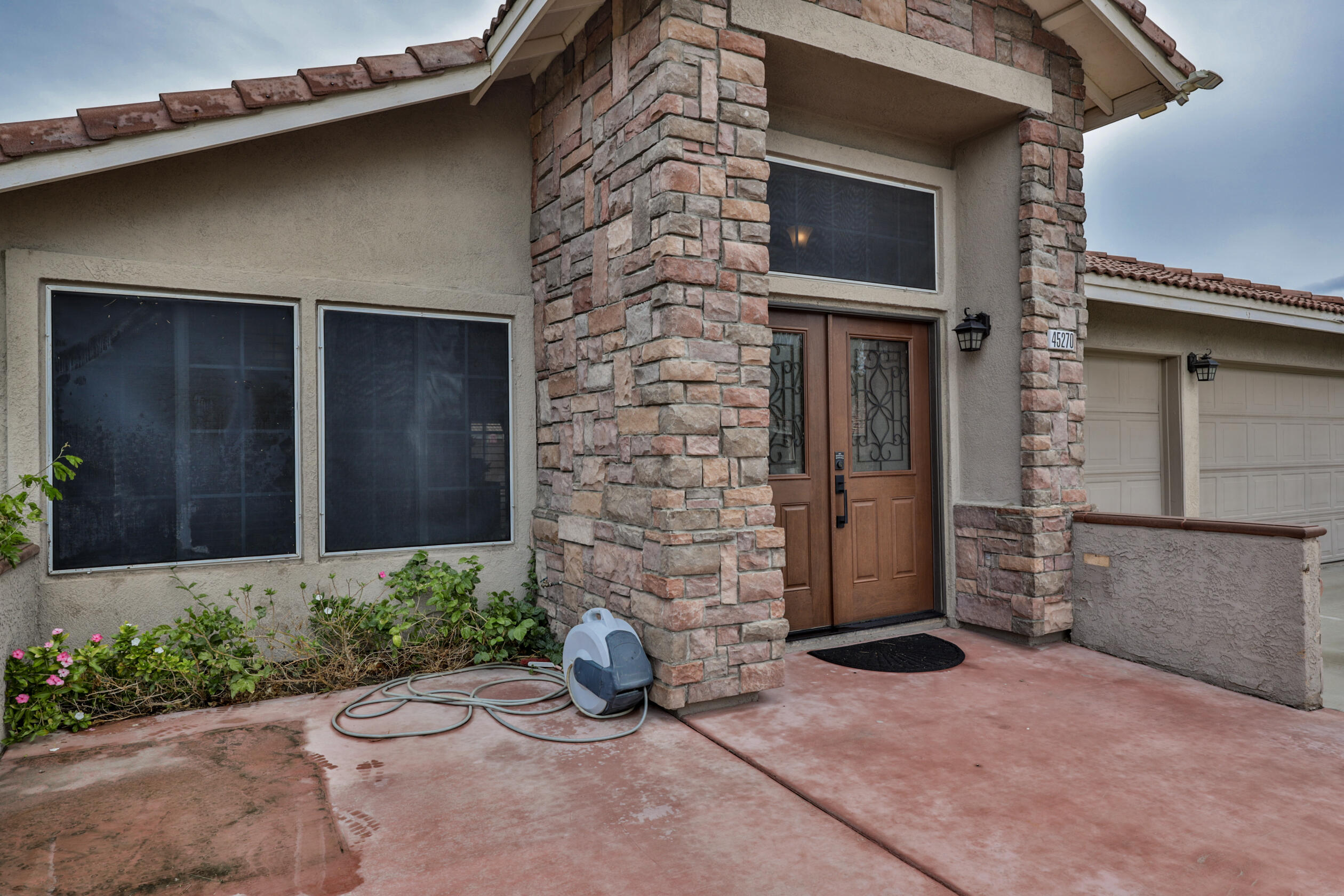 La Quinta, California 92253, United States, 3 Bedrooms Bedrooms, ,2 BathroomsBathrooms,Residential,Active,89876