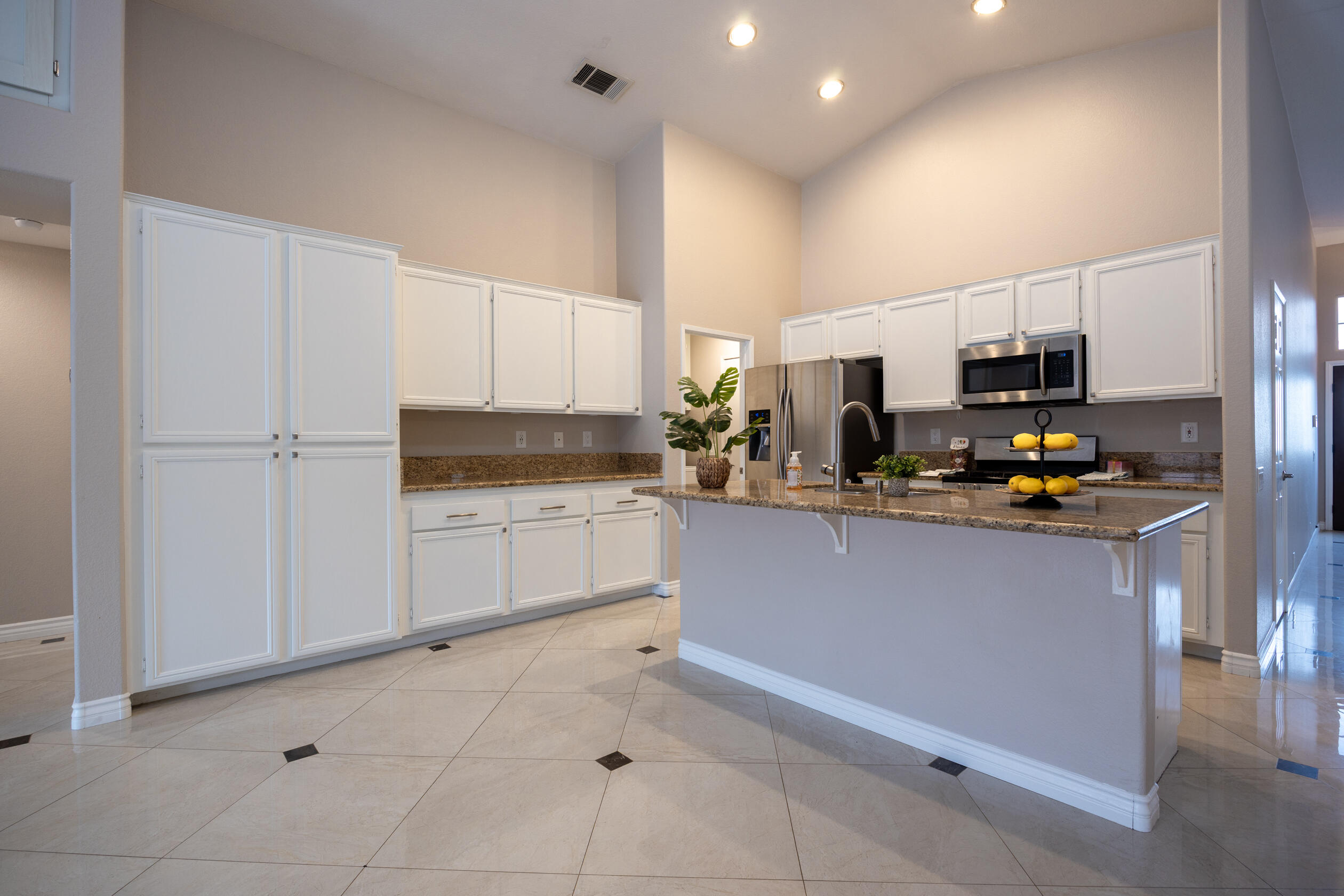 La Quinta, California 92253, United States, 3 Bedrooms Bedrooms, ,2 BathroomsBathrooms,Residential,Active,89876